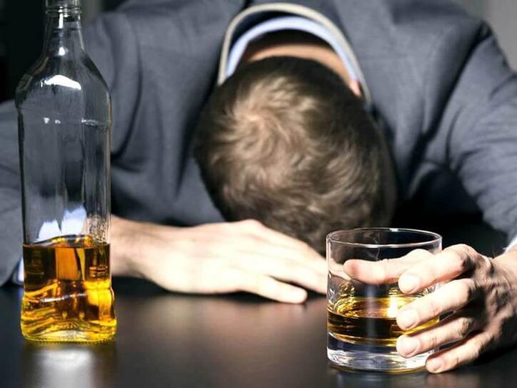 O consumo de alcohol como causa de varices